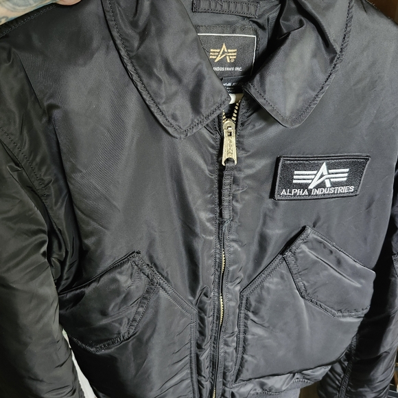 Bomber - Picture 1 of 2